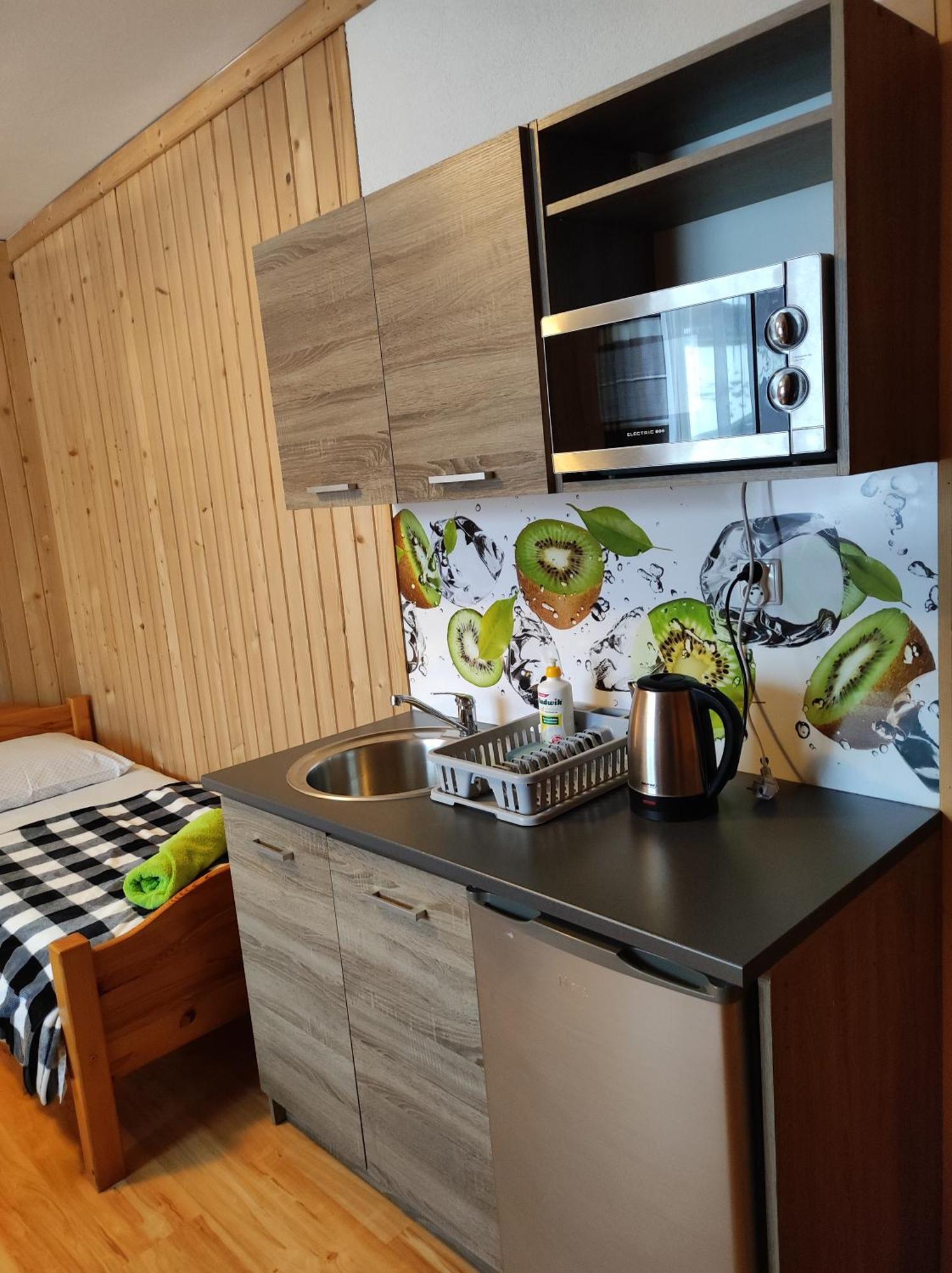 U Wajdy Apartment Ciche Male Luaran gambar