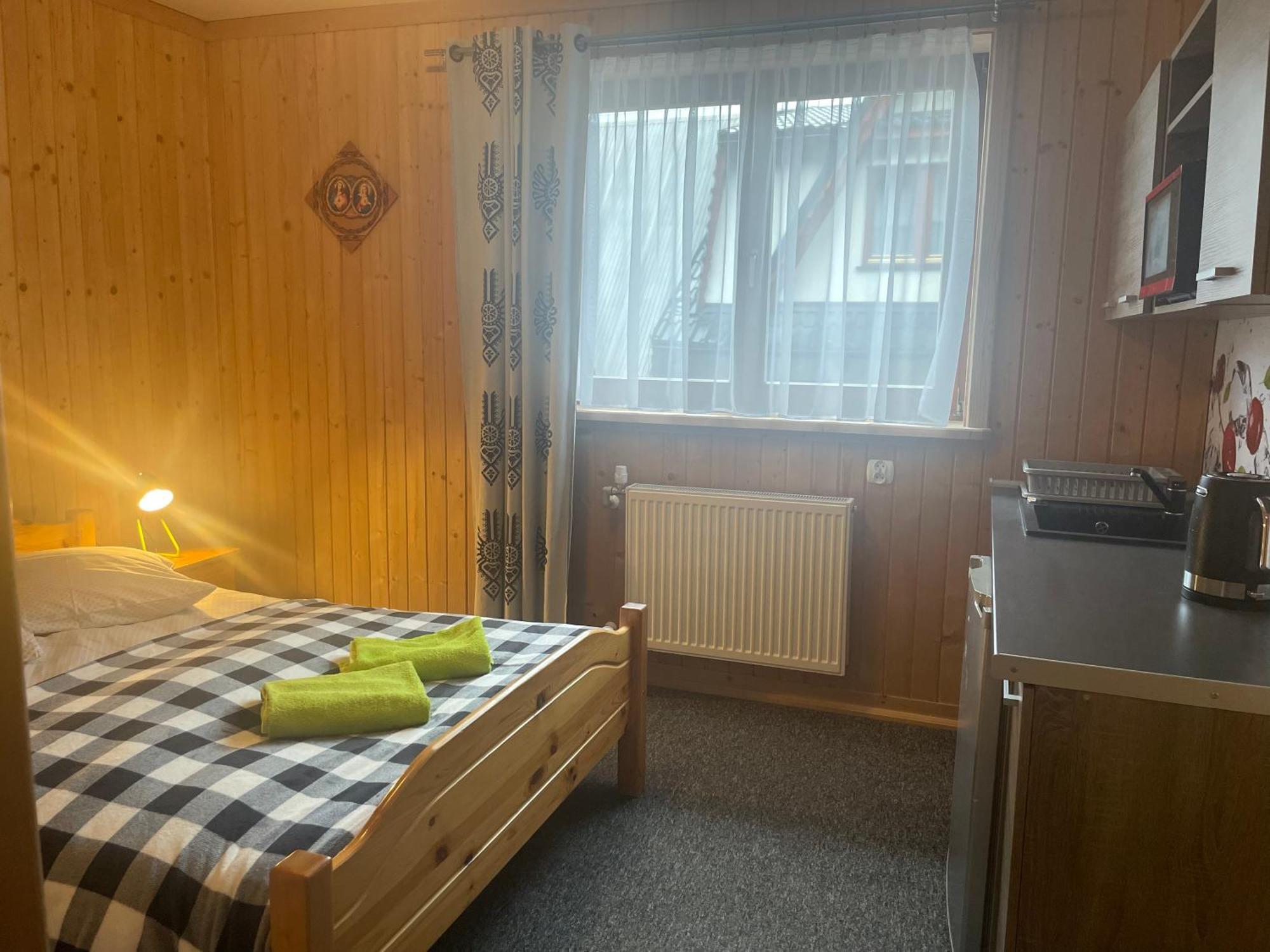 U Wajdy Apartment Ciche Male Luaran gambar