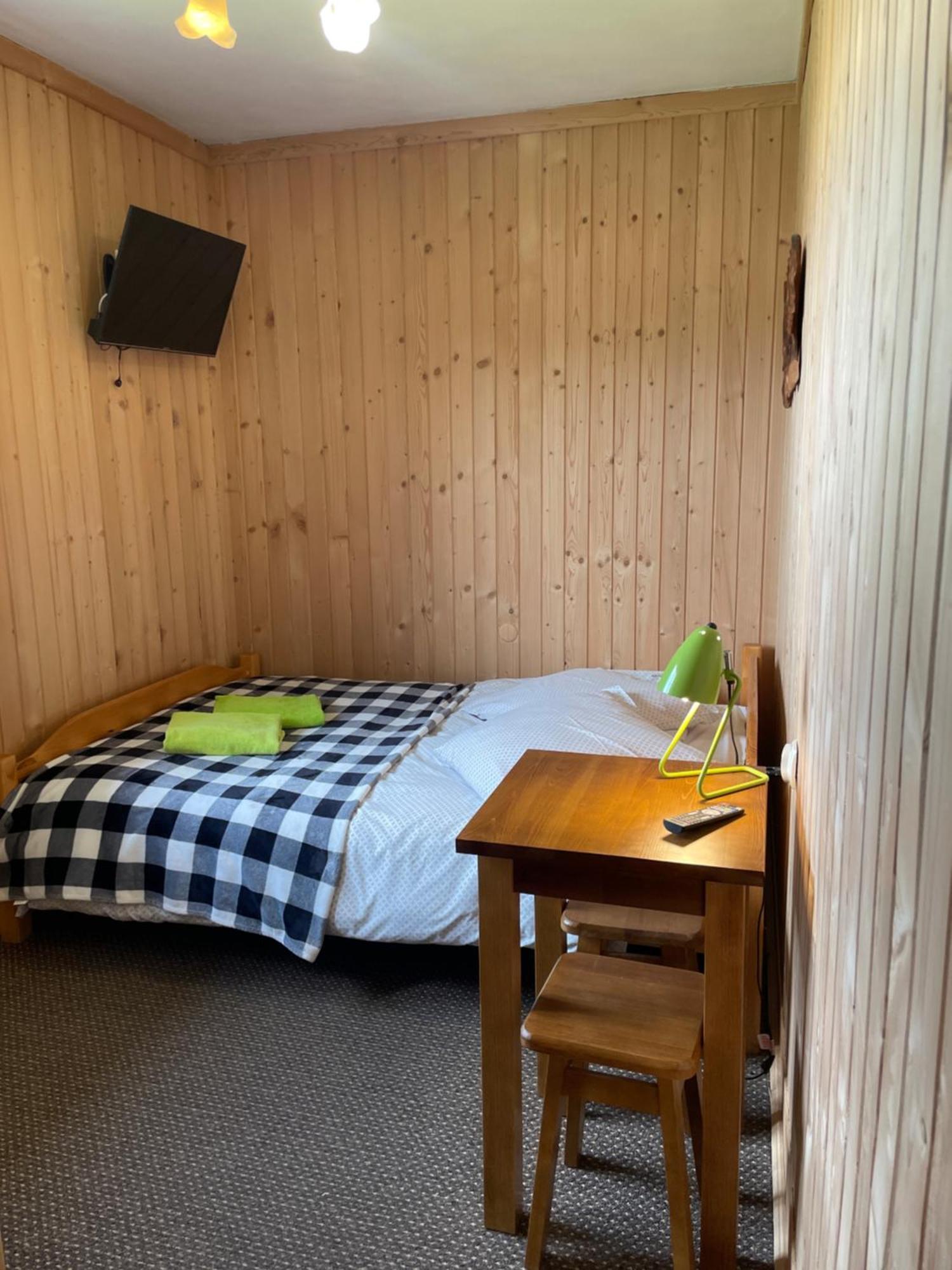 U Wajdy Apartment Ciche Male Luaran gambar