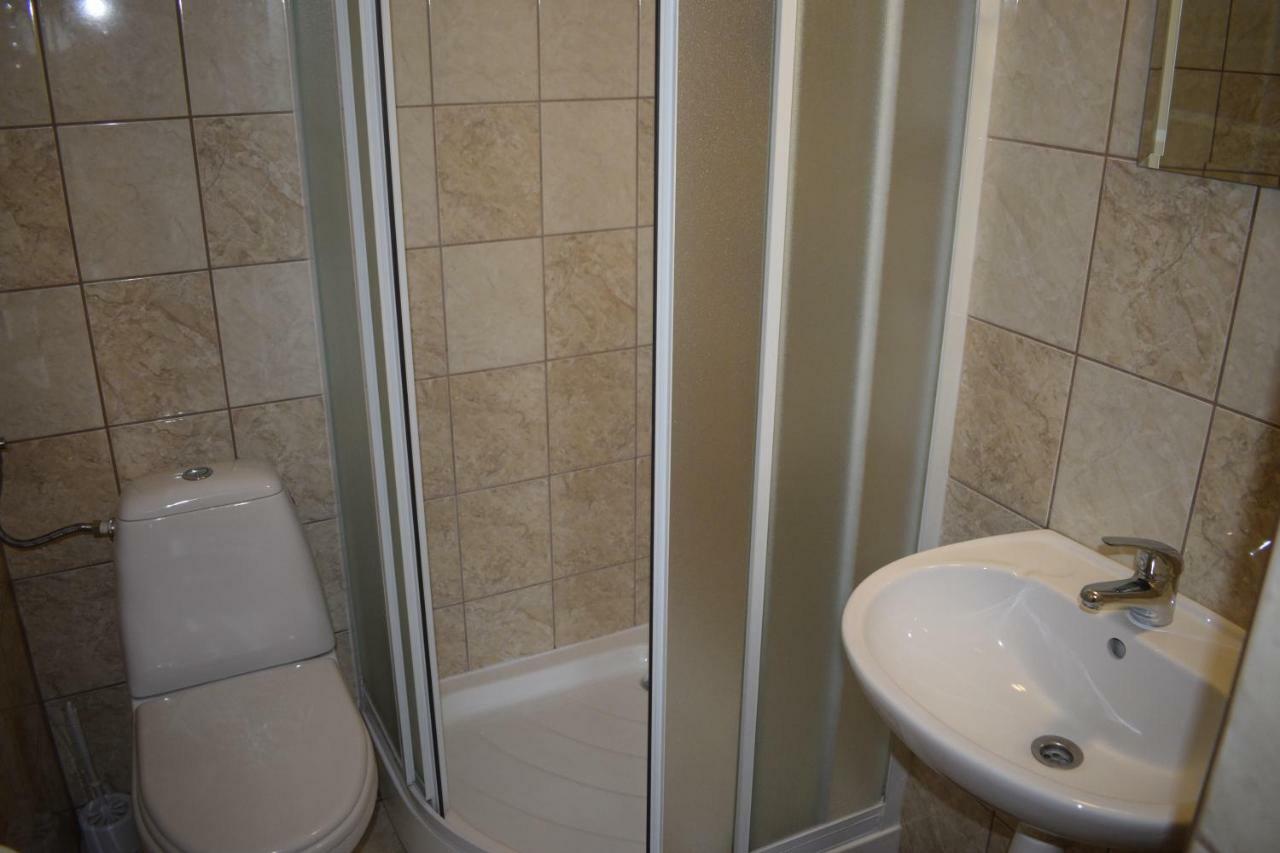 U Wajdy Apartment Ciche Male Luaran gambar